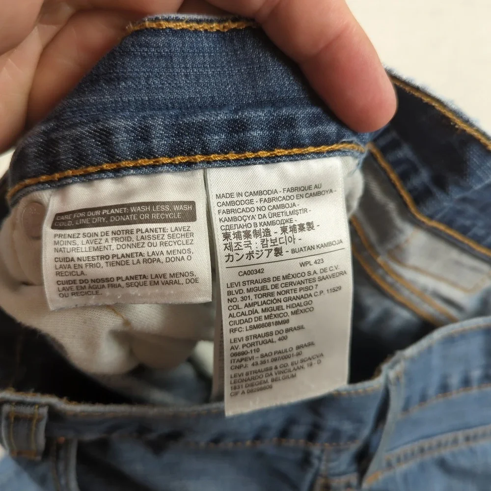 Levis Jeans Mens 32x30 Blue 527 Boot Cut Western Cowboy Faded Distressed